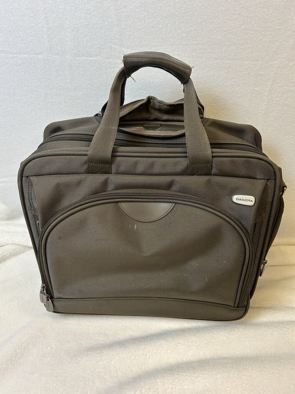 Dakota by Tumi Expandable Olive Green 17” Carry On Bag Briefcase